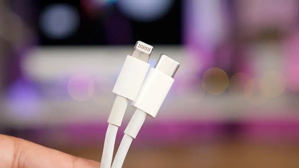 Sạc pin cho iPhone 15 Pro